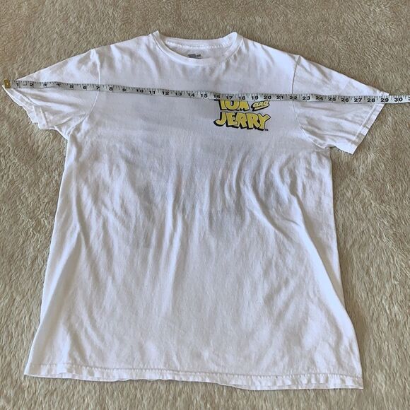 Tom and Jerry white graphic tee. Size Medium - Picture 10 of 16